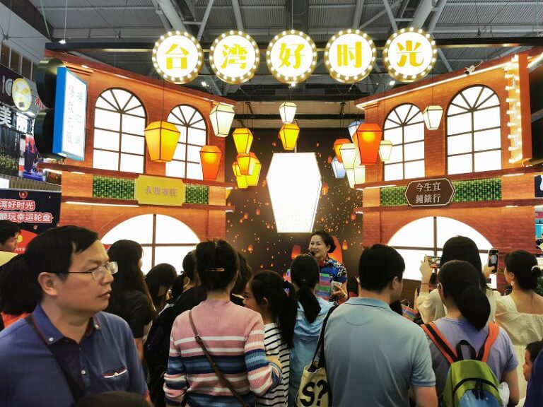 5月26日，第二十屆深圳文博會台灣館吸引觀眾。
