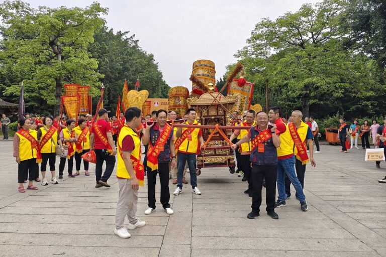 5月7日，閩台「保生大帝繞境巡安」民俗活動在福建泉州舉行。