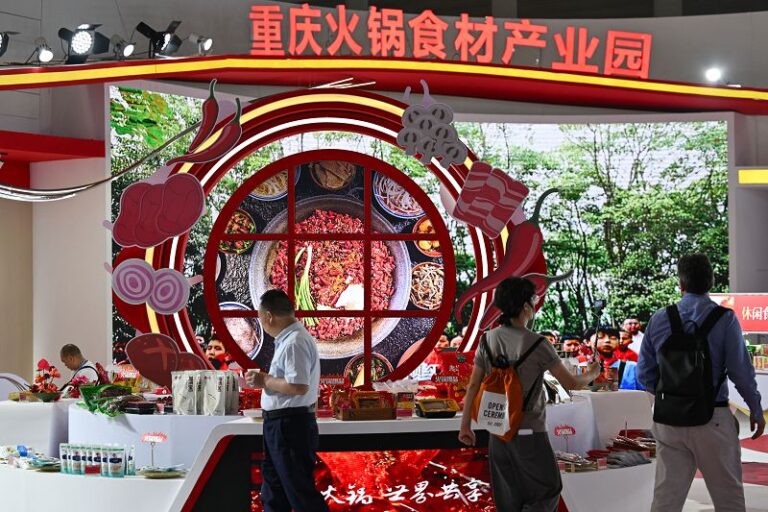 重慶火鍋食材產業園亮相西洽會。 中新社