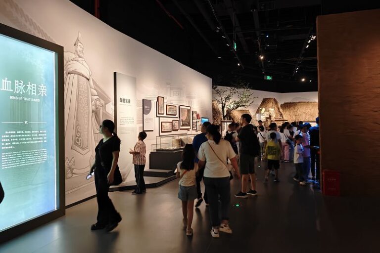 10月6日，中國閩台緣博物館的新版《閩台緣》主題展覽吸引了眾多市民遊客參觀。