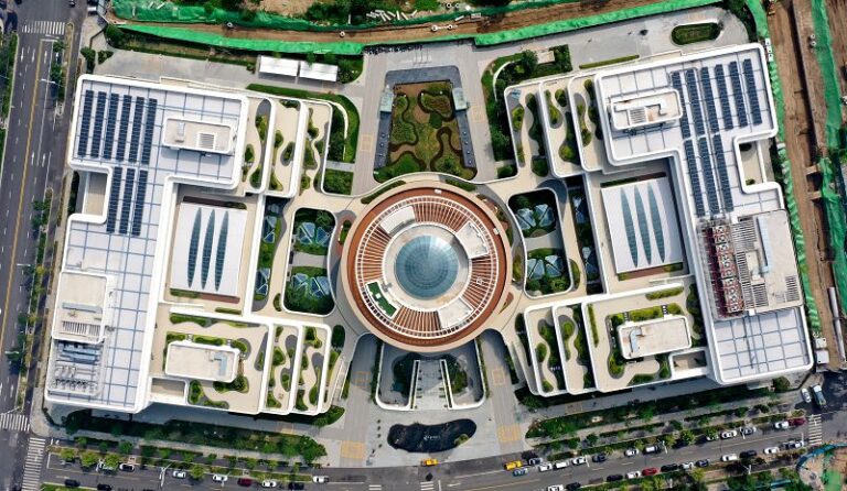 這是位於雄安新區啟動區內的中國電信智慧城市產業園。（新華社）