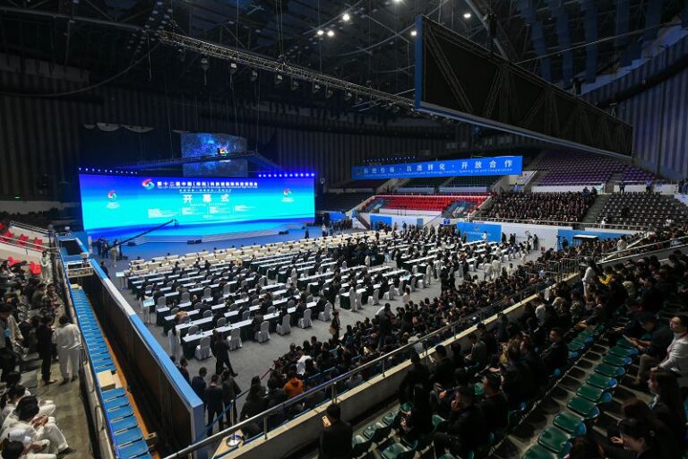 第十二届中国（绵阳）科技城国际科技博览会开幕（1）XxjpsgC007259_20241106_PEPFN0A001