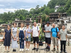 台灣《大陸尋奇》攝製組在江西上饒拍攝采風