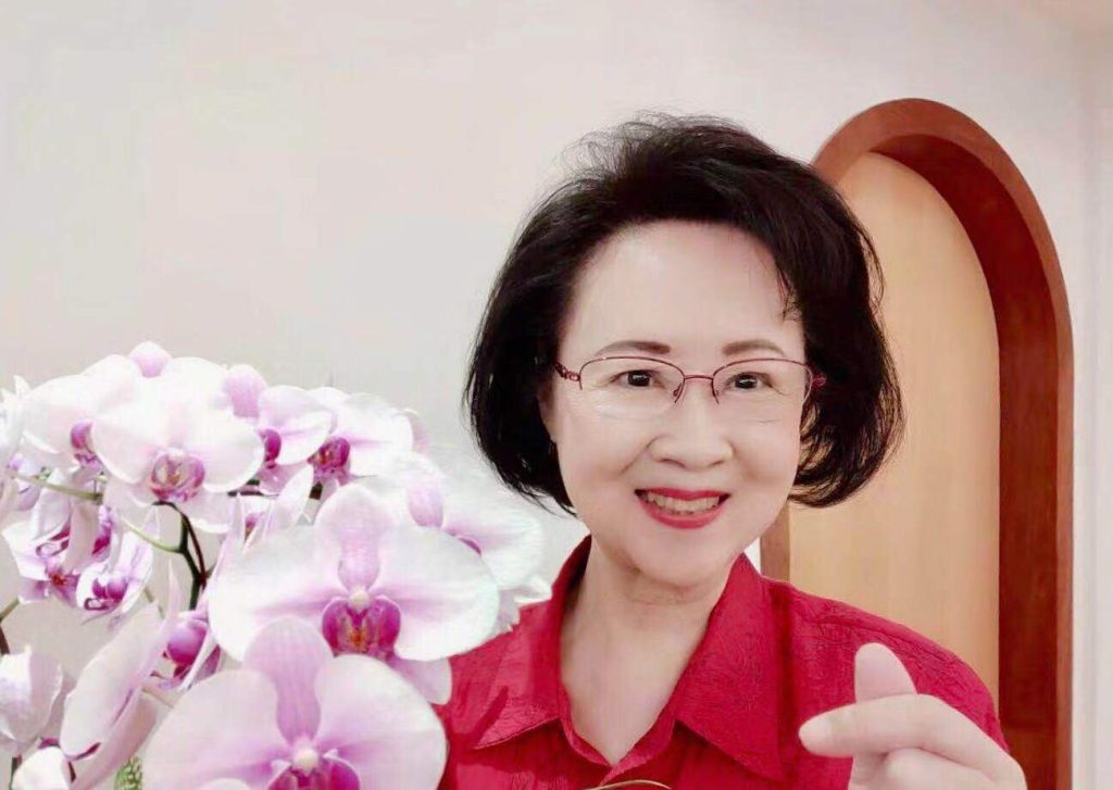 彩霞滿天夢衣裳   紀念瓊瑤先生辭世一周年