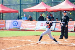 兩岸220名運動員漳州競技慢投壘球