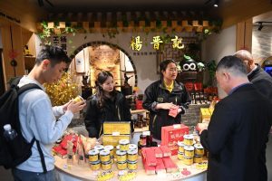 文旅賦能廣西千年古鎮 煙火重燃「味」引八方