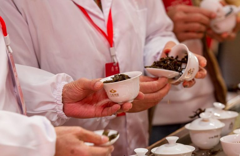 福建武夷山 新一屆茶王決出