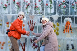 遼寧瀋陽冰封「果凍」牆吸引市民打卡