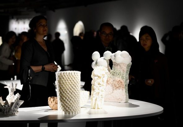 圖為觀眾參觀展覽。 中新社