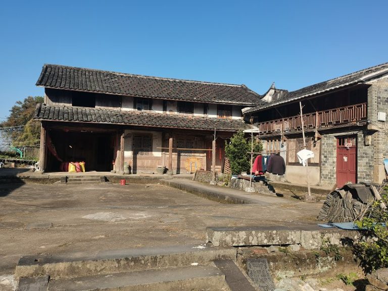 蕭正樞把好的木料用於建造兄弟的房子，只把剩下的下腳料留給自己，故自己一房的房子比較矮小。白榮敏 攝