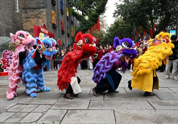 圖為舞獅表演。 中新社