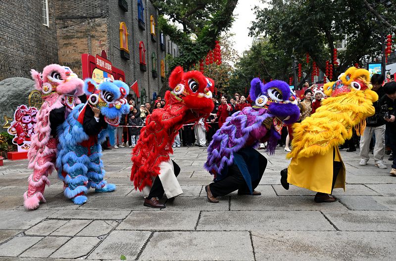 圖為舞獅表演。 中新社