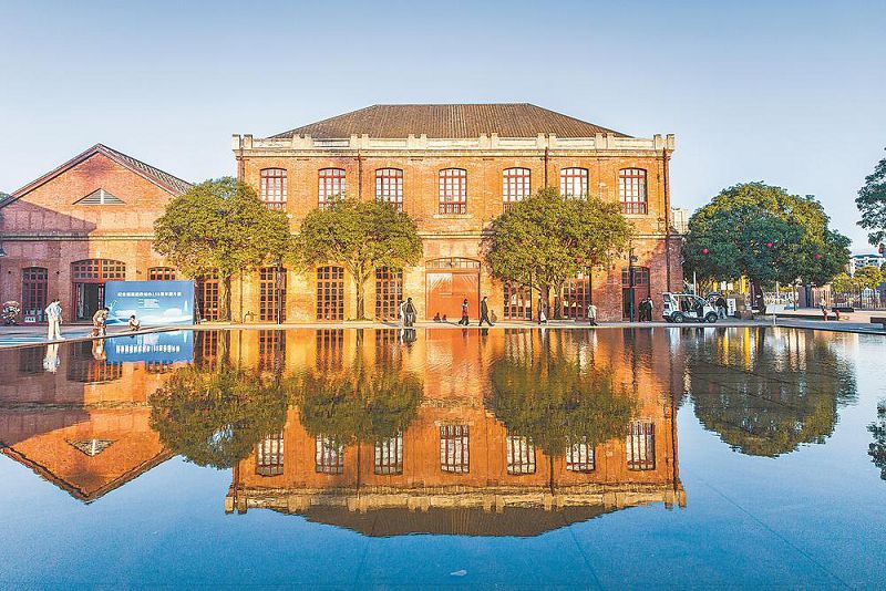 建於1867年的馬尾船政繪事院和輪機車間，近年來作為工業遺產被活化利用。