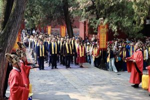 4月1日，2026海峽兩岸孔子文化春會兩岸青年同祭孔活動在曲阜孔廟舉行。