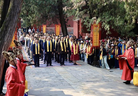 4月1日，2026海峽兩岸孔子文化春會兩岸青年同祭孔活動在曲阜孔廟舉行。