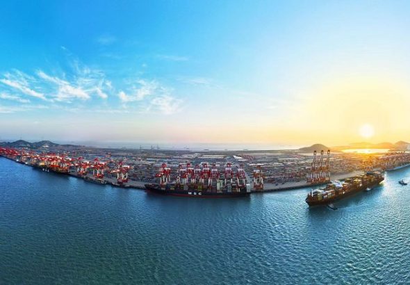 上海洋山深水港一、二、三期碼頭。（上港集團供圖）