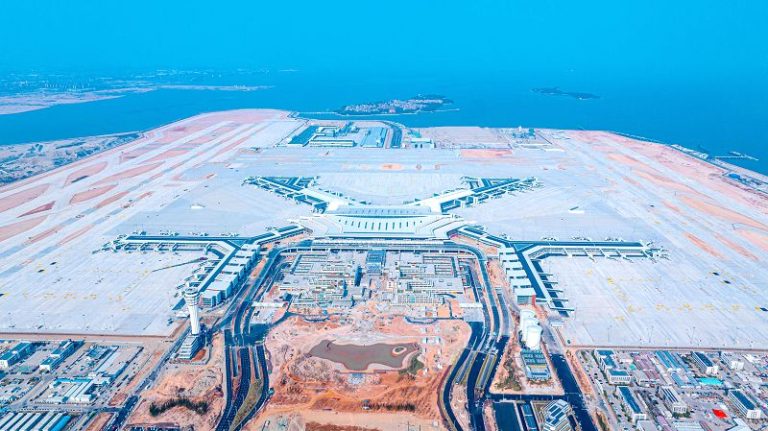 即將於今年底通航的廈門翔安國際機場主航站樓。 （廈門市官方供圖）