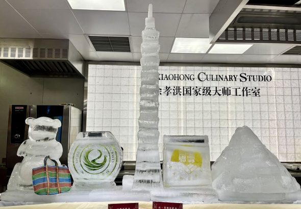 2026年5月，四川旅遊學院，台灣學員做的冰雕。