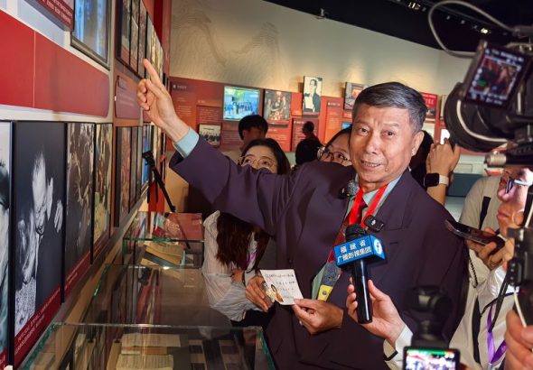 5月14日，「兩岸信使」、台胞田圻暢在位於福建泉州的中國閩台緣博物館講述兩岸家書背後的故事。中新社