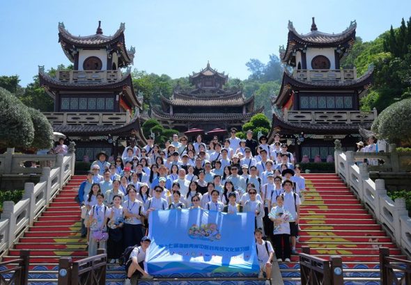 7月18日，第十七屆海峽兩岸中醫藥傳統文化研習營在福建莆田湄洲媽祖祖廟研學。