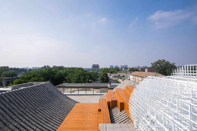 7月2日，在位於北京地安門外大街的恆溯界·時光遠眺鼓樓。