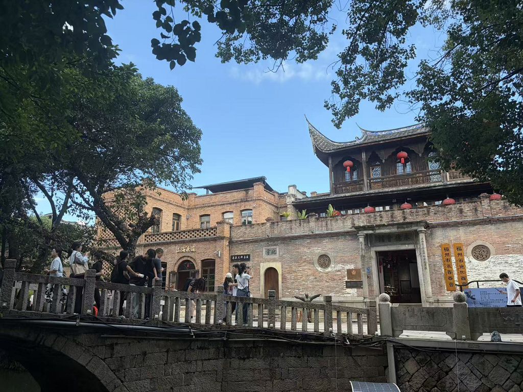 8月17日，福州上下杭歷史文化街區吸引遊人打卡。