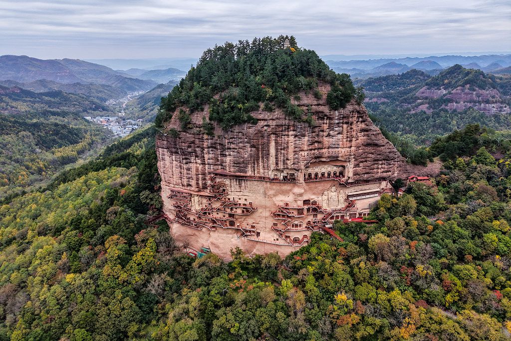 秋染麦积山（1）XxjpsgC000416_20261021_PEPFN0A001